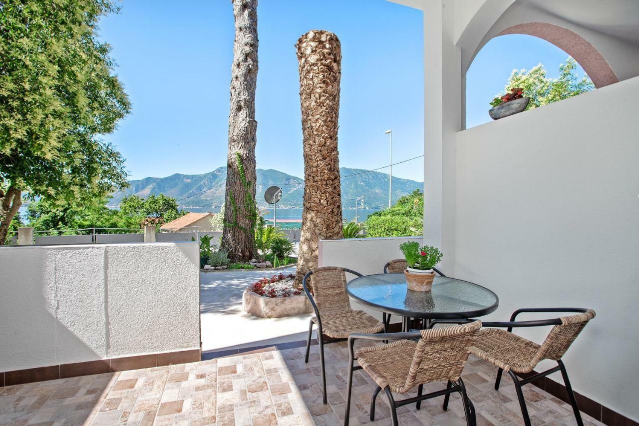 Apartments Villa Popovic Котор Экстерьер фото