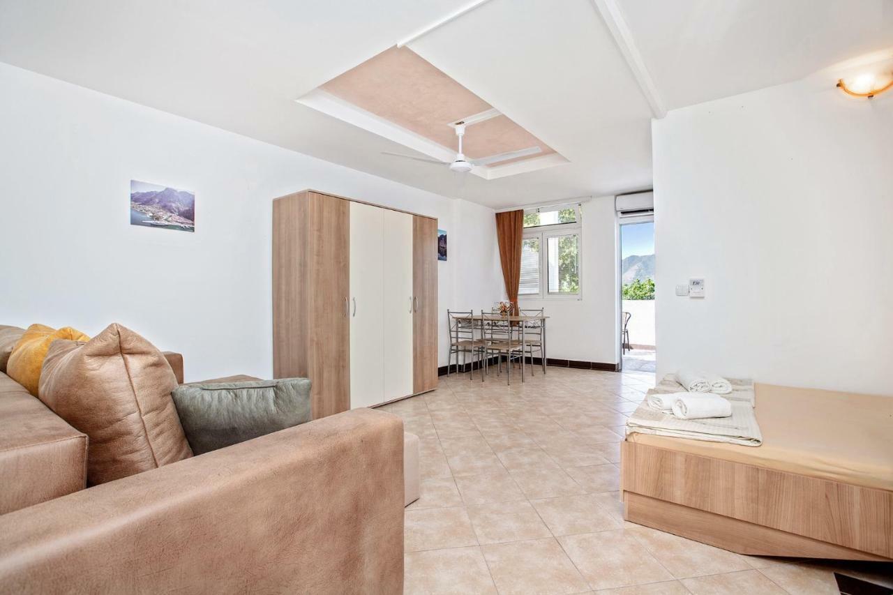 Apartments Villa Popovic Котор Экстерьер фото